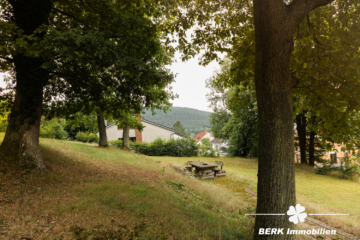 BERK Immobilien – Einfamilienhaus zum Wohlfühlen mit Panoramablick & Waldrandlage in Klingenberg/Röllfeld - Optionales Zusatzgrundstück zum Erwerb (116637)