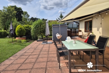 *VERKAUFT* BERK Immobilien – frisch sanierte & sonnige 4-Zimmer-Wohnung mit Balkon, Terrasse & Garten in Krombach - Terasse (115357)