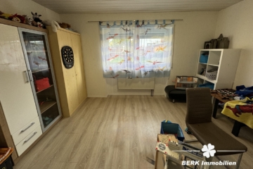 BERK Immobilien – Ihr neues Zuhause mit viel Platz und Potenzial in Erlenbach am Main - Kinderzimmer (115293)