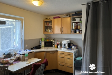 BERK Immobilien – Ihr neues Zuhause mit viel Platz und Potenzial in Erlenbach am Main - Küche (115294)