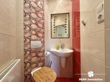 BERK Immobilien – Charmante Doppelhaushälfte mit vielseitigen Nutzungsmöglichkeiten in Offenbach-Bürgel - Bild (115026)