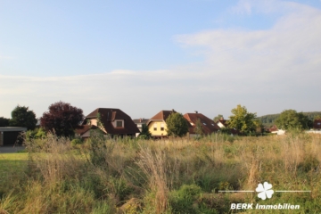 BERK Immobilien – Traumgrundstück in ruhiger Wohnlage von Altenstadt – auch bebaubar mit zwei DHH - Grundstück (114961)