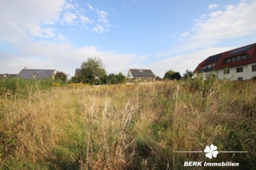 BERK Immobilien – Traumgrundstück in ruhiger Wohnlage von Altenstadt – auch bebaubar mit zwei DHH - Grundstück (114963)
