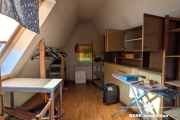 BERK Immobilien – Historisches Gebäude mit Gastgewerbe und Wohnung in Leidersbach - Stauraum DG (116496)