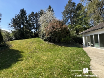 BERK Immobilien – Ein Ort zum Ankommen – Großzügiges Refugium mit Weitblick und Privatsphäre - Garten Anbau (115206)