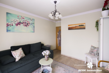 BERK Immobilien – gemütliche 3-Zimmer-Erdgeschosswohnung mit großer Terrasse, Balkon & Gartenzugang - Kinder-/Gäste-/Arbeitszimmer (116668)