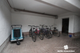 Fahrradkeller - BERK Immobilien – Stilvolle DG-Wohnung für Singles & Paare im Erstbezug am Ortsrand inkl. Tiefgarage