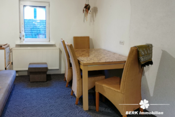 BERK Immobilien – Zwei in einem als Kapitalanlage: Zwei Wohneinheiten, ca. 6 % Rendite in Eschau - Zimmer rechtes Haus (116181)