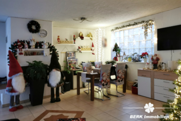 BERK Immobilien – Zwei in einem als Kapitalanlage: Zwei Wohneinheiten, ca. 6 % Rendite in Eschau - Esszimmer linkes Haus (116167)