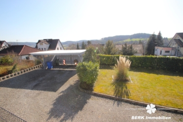 BERK Immobilien – Baugrundstück mit ca. 360 m² in Haibach mit traumhaftem Weitblick - Bild (116650)