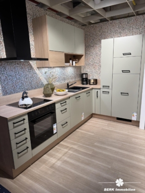 BERK IMMOBILIEN – Renovierte Wohnung in Mainnähe - Küche (115661)