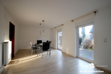 VERKAUFT – BERK Immobilien – Platz für mehr: Charmantes Haus mit zusätzlicher Bebauungsmöglichkeit - EG Essbereich (116431)