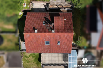BERK Immobilien – Vermietetes Dreifamilienhaus als Kapitalanlage in Leidersbach - Ansicht von oben (116126)
