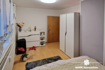 BERK Immobilien – Vermietetes Dreifamilienhaus als Kapitalanlage in Leidersbach - Schlafzimmer EG (116137)