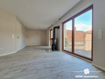 *RESERVIERT* BERK Immobilien – bezugsfertige & gemütliche Maisonette-Wohnung mit 3 Zimmern im Herzen von Obernau - Wohn-Essbereich (115555)