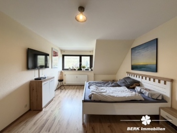 BERK Immobilien – Großzügige 4-Zimmer-Eigentumswohnung mit Balkon & Ausbaupotenzial in Mespelbrunn-Hessenthal - Bild (116201)