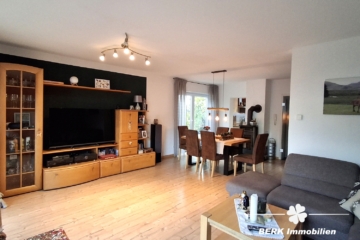 VERKAUFT – BERK Immobilien – Charmante Doppelhaushälfte mit hohen Wohlfühlfaktor in Elsenfeld - Wohnzimmer (116470)
