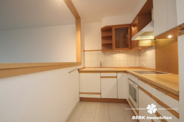 BERK Immobilien – renovierte 1,5-Zimmerwohnung als ideale Kapitalanlage in Hattersheim - Küche (115652)