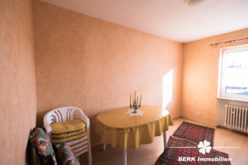 BERK Immobilien – Großzügiges Zweifamilienhaus mit Potenzial für Ausbau & Mehrgenerationenwohnen - Kinderzimmer OG (116917)