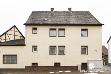 BERK Immobilien – Großzügiges Zweifamilienhaus mit Charme und viel Platz für Generationen - Bild (116065)