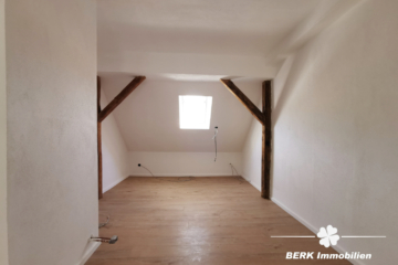 BERK Immobilien – Teilrenoviertes gemütliches Altstadthäuschen in zentraler Lage von Amorbach - BERK Immobilien - Reneoviertes Haus in Amorbach (115529)