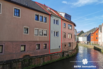 BERK Immobilien – Teilrenoviertes gemütliches Altstadthäuschen in zentraler Lage von Amorbach - BERK Immobilien - Fassade (115545)