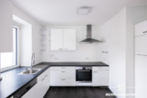 Küche MAIS-Whg - BERK Immobilien – modern saniertes ZFH in zentraler Lage von Haibach mit traumhafter Maisonette-Wohnung