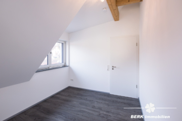 BERK Immobilien – modern saniertes ZFH in zentraler Lage von Haibach mit traumhafter Maisonette-Wohnung - Kinderzimmer I MAIS-Wohnung (116814)
