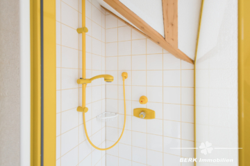 BERK Immobilien – Freistehendes Architektenhaus in bester Lage mit Panoramablick - Badezimmer 2.OG (115694)