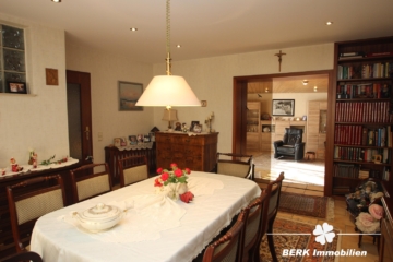 BERK Immobilien – vielseitig nutzbares, sehr gepflegtes Mehrfamilienhaus in Seligenstadt, OT Froschhausen - Esszimmer (116570)
