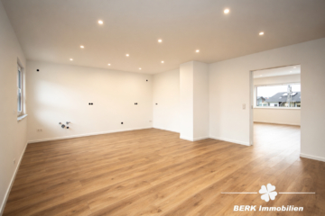 BERK Immobilien – Exklusives Wohnen mit eigenem Gartenbereich – TOP-sanierte 4-Zimmerwohnung - Küche und Essbereich (116785)