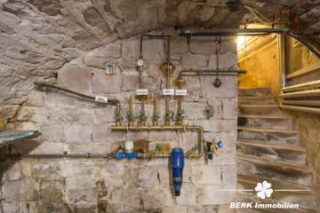 BERK Immobilien – Repräsentatives Mehrfamilienhaus mit prägnantem Innenhof - Keller (115812)