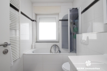 BERK Immobilien – TOP – saniertes 3-FH für Kapitalanleger; anfängliche Netto-Rendite 4,39% - Badezimmer Wohnung EG (115598)