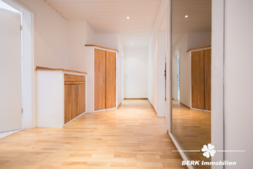 BERK Immobilien – Traumhafte 5-Zimmer Maisonette Wohnung in bevorzugter Lage von Schaafheim/ Radheim - Flur (116834)