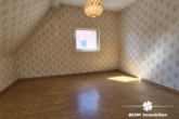 Schlafzimmer DG - BERK Immobilien – Charmantes Einfamilienhaus mit Potenzial im Herzen von Stockstadt