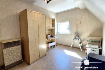 BERK Immobilien – Charmantes Einfamilienhaus mit Potenzial im Herzen von Stockstadt - Kinderzimmer I DG (115394)