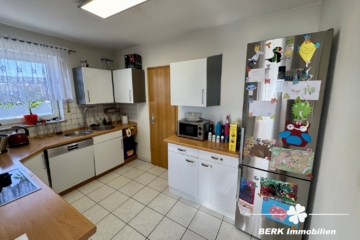 BERK Immobilien – großzügige Eigentumswohnung in zentraler Lage von Walldürn - Küche (116512)