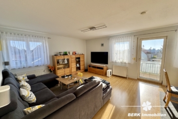BERK Immobilien – großzügige Eigentumswohnung in zentraler Lage von Walldürn - Wohnzimmer (116514)