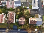 dji_fly_20251116_082820_26_1763278480048_photo - BERK Immobilien – Rarität in Mainnähe: Baugrundstück mit Altbestand nahe Aschaffenburger Altstadt