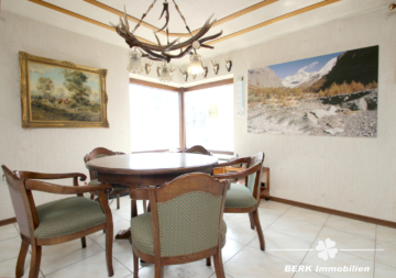 BERK Immobilien – Geräumige DHH sucht Handwerker! – Familienobjekt mit Garage und großzügigem Garten - Essbereich EG (116358)