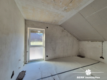 *RESERVIERT* BERK Immobilien – großzügiges Einfamilienhaus in bevorzugter Lage von Stockstadt - Kinderzimmer II OG (116422)