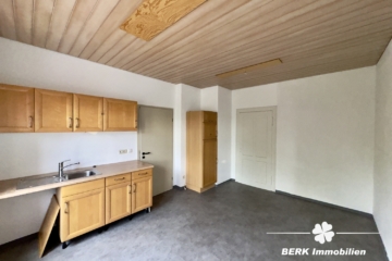 RESERVIERT – BERK Immobilien – Jugendstil Villa im Herzen von Bürgstadt – Wohnen und Arbeiten unter einem Dach - Küche EG (115130)