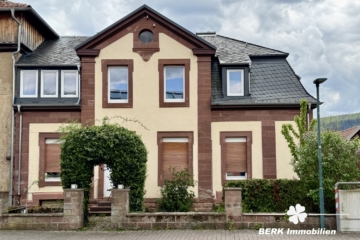 RESERVIERT – BERK Immobilien – Jugendstil Villa im Herzen von Bürgstadt – Wohnen und Arbeiten unter einem Dach - Außenansicht (115121)