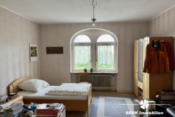 RESERVIERT – BERK Immobilien – Jugendstil Villa im Herzen von Bürgstadt – Wohnen und Arbeiten unter einem Dach - Zimmer DG (115139)