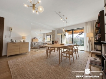 BERK Immobilien – Charmantes Einfamilienhaus mit Doppelgarage und großem Grundstück in Mainaschaff - Esszimmer - KI generiertes Einrichtungsbeispiel (116876)