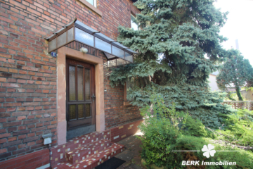 BERK Immobilien – bebautes Bauträgergrundstück + Gartengrundstück in begehrter Main-Lage - Eingangsbereich (116087)