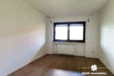 BERK Immobilien - Schlafzimmer OG - RESERVIERT – BERK Immobilien – MFH, Mehrgenerationenhaus, Anlageobjekt – Gelegenheit in Eschau mit drei Wohnungen