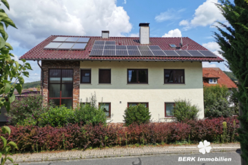 RESERVIERT – BERK Immobilien – MFH, Mehrgenerationenhaus, Anlageobjekt – Gelegenheit in Eschau mit drei Wohnungen - BERK Immobilien - Fassade (115232)