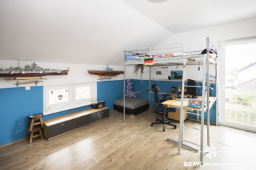BERK Immobilien – Freistehendes Einfamilienhaus mit Wallbox, PV und gepflegtem Zustand - Schlafen 3 (116562)