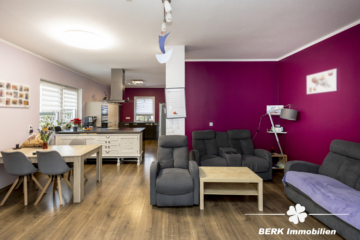 BERK Immobilien – Freistehendes Einfamilienhaus mit Wallbox, PV und gepflegtem Zustand - Wohnen (116556)